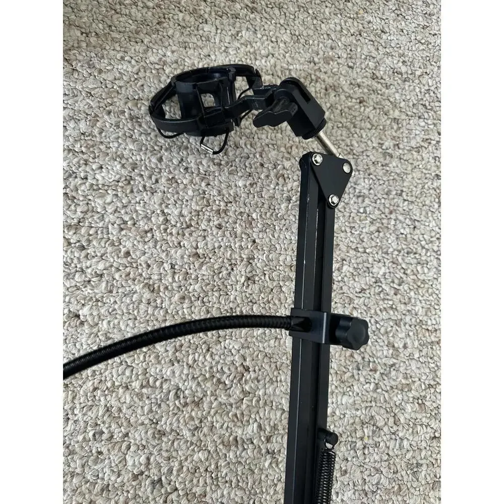 USB Plug & Play 192kHz/24Bit Microphone with Adjustable Boom Arm And Pop Filter